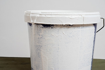 Image showing Old paint can