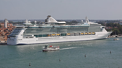 Image showing Cruiser in Venice