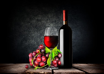 Image showing Glass of red wine