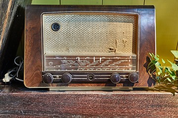 Image showing Old antique radio receiver