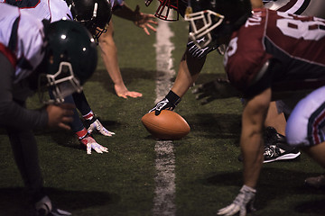 Image showing american football players are ready to start