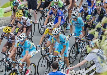 Image showing Yellow Jersey in the Peloton - Tour de France 2014