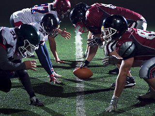 Image showing american football players are ready to start