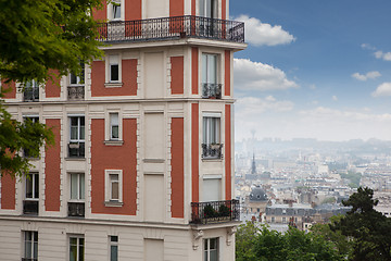 Image showing House in Montmartre, Paris