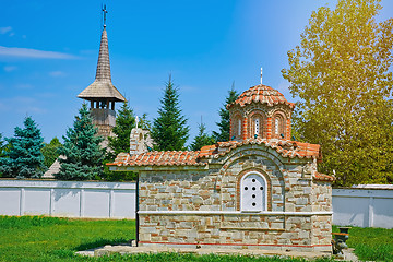 Image showing Small Chapel in front of Monastery 