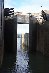 Image showing One of the locks on the navigable river Duoro
