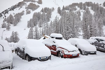 Image showing Winter parking cars