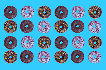 Image showing Top view to the donuts