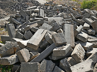 Image showing Large pile of used concrete blocks