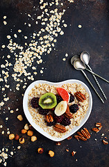 Image showing porridge with berries
