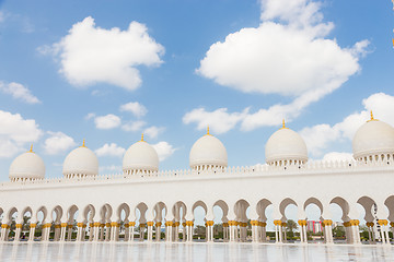 Image showing Sheikh Zayed Grand Mosque in Abu Dhabi, the capital city of United Arab Emirates