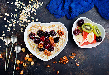 Image showing porridge with berries