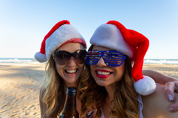 Image showing Australians having fun at Christmas time