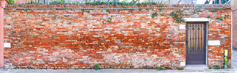 Image showing Murano Wall