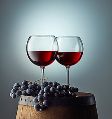 Image showing two glasses on red wine