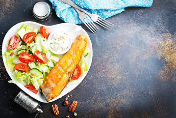 Image showing salmon with salad