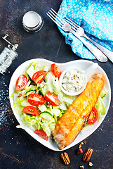 Image showing salmon with salad