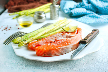 Image showing salmon and asparagus