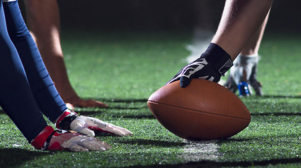 Image showing american football players are ready to start