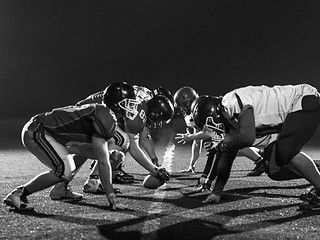 Image showing american football players are ready to start