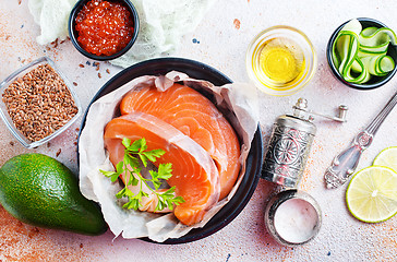 Image showing salmon with salad