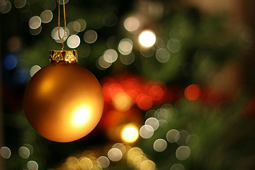 Image showing Christmas golden ball