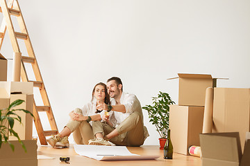 Image showing Couple moving to a new home.