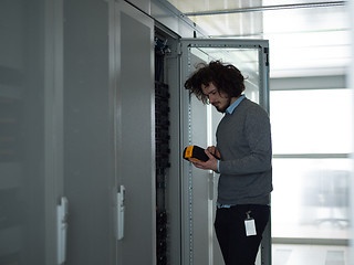 Image showing technician using digital cable analyzer