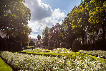 Image showing Statue of Egmont and Hoorne on Petit Sablon Square in Brussels