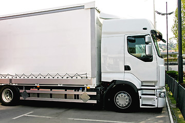 Image showing White Truck