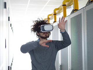 Image showing IT engeneer using virtual reality headset