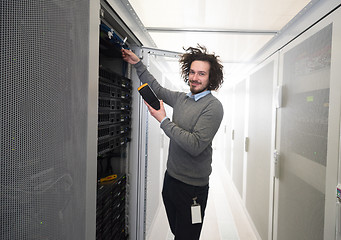 Image showing technician using digital cable analyzer