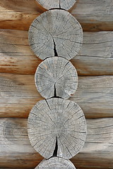 Image showing  rounded interlocking logs 