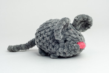 Image showing Grey knitted mouse on a white background