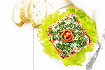 Image showing Salad with beef and vegetables on light board top