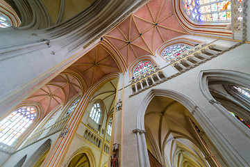 Image showing Interior view of the Cathedral of Saint Corentin and his vaults 