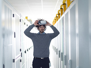 Image showing IT engeneer using virtual reality headset