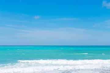 Image showing Beautiful cerulean sea and waves