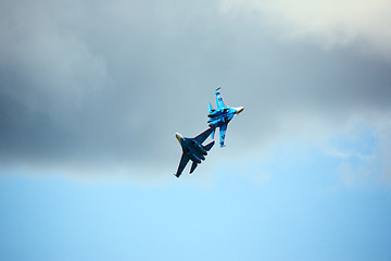 Image showing Aerobatic group 