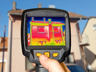 Image showing Recording Heat Loss at the family House 