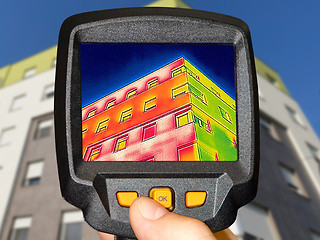 Image showing Recording Heat Loss at the Residential building