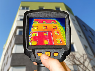 Image showing Recording Heat Loss at the Residential building