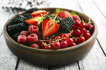 Image showing berries