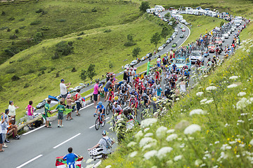 Image showing The Peloton (Gruppetto) Approaching on Col de Peyresourde - Tour