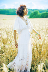 Image showing beautiful  woman in the field