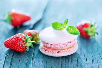 Image showing strawberry macaroons