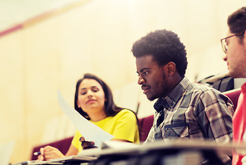 Image showing international students with test on lecture