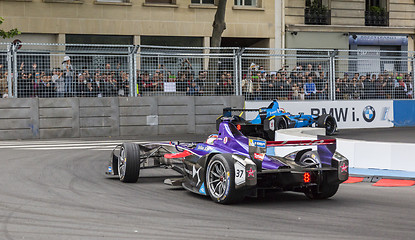 Image showing The Fight for Gold - Paris ePrix 2017