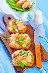 Image showing toast with salmon