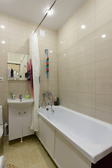 Image showing Standard bath in a combined apartment bathroom